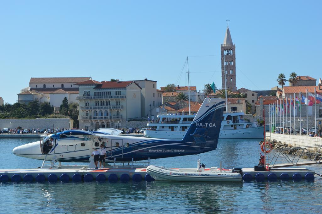 Hotel Istra Rab Town Exterior photo